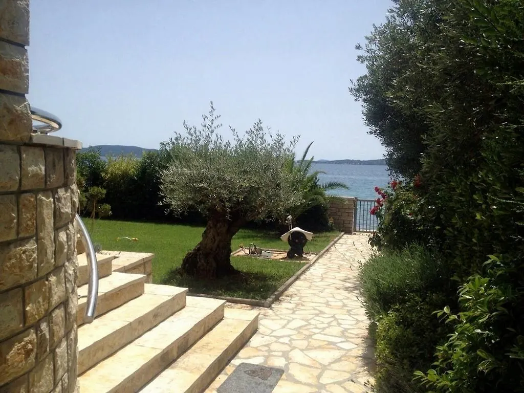 Apartments Pisacic Bibinje